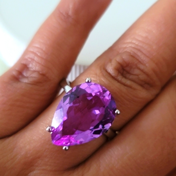Naturally Color Changing Alexandrite Ring - Picture 12 of 12